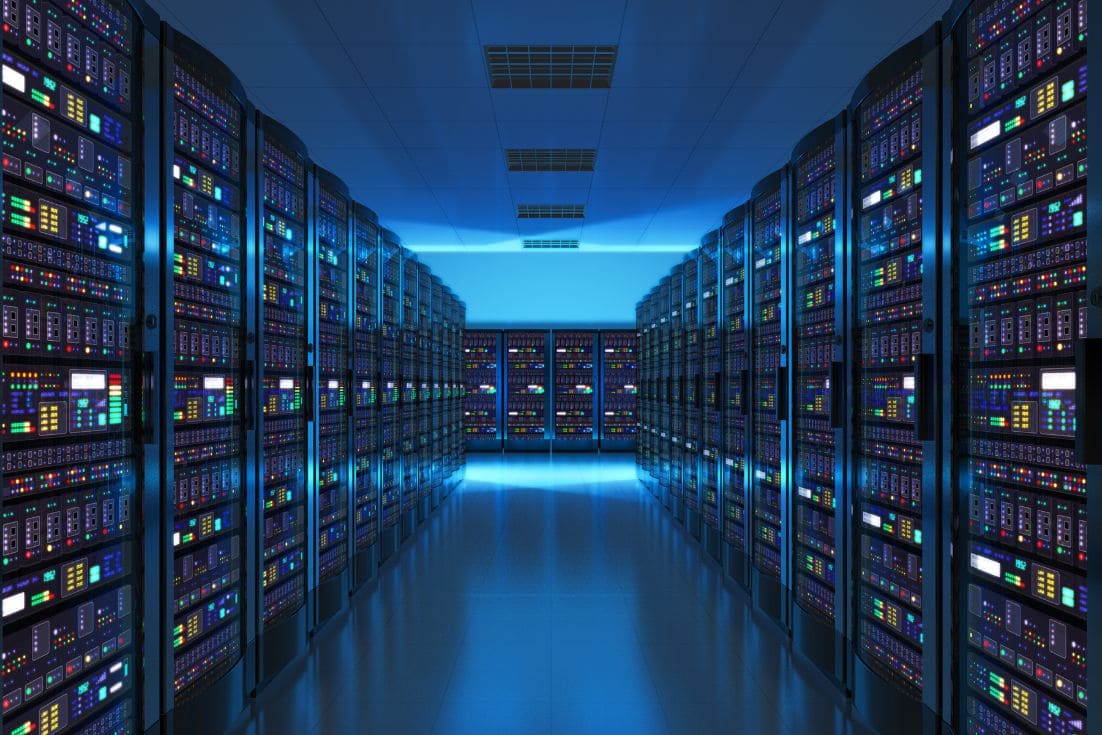 nobreak-online-trifasico-saiba-como-proteger-sistemas-complexos-de-energia