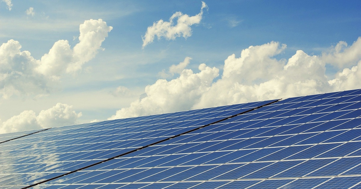 photovoltaic-2138992_1920-1
